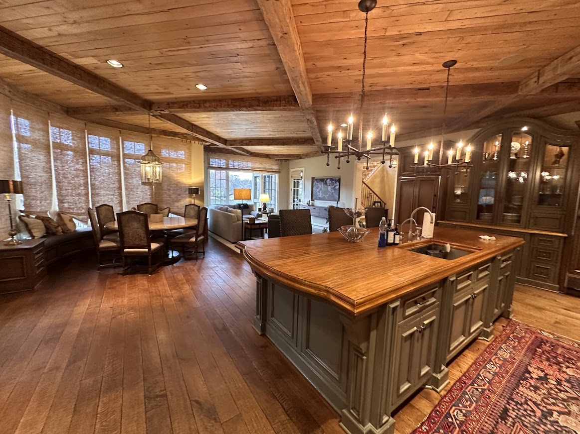 Rustic Estate Deep Clean in Edina, MN
