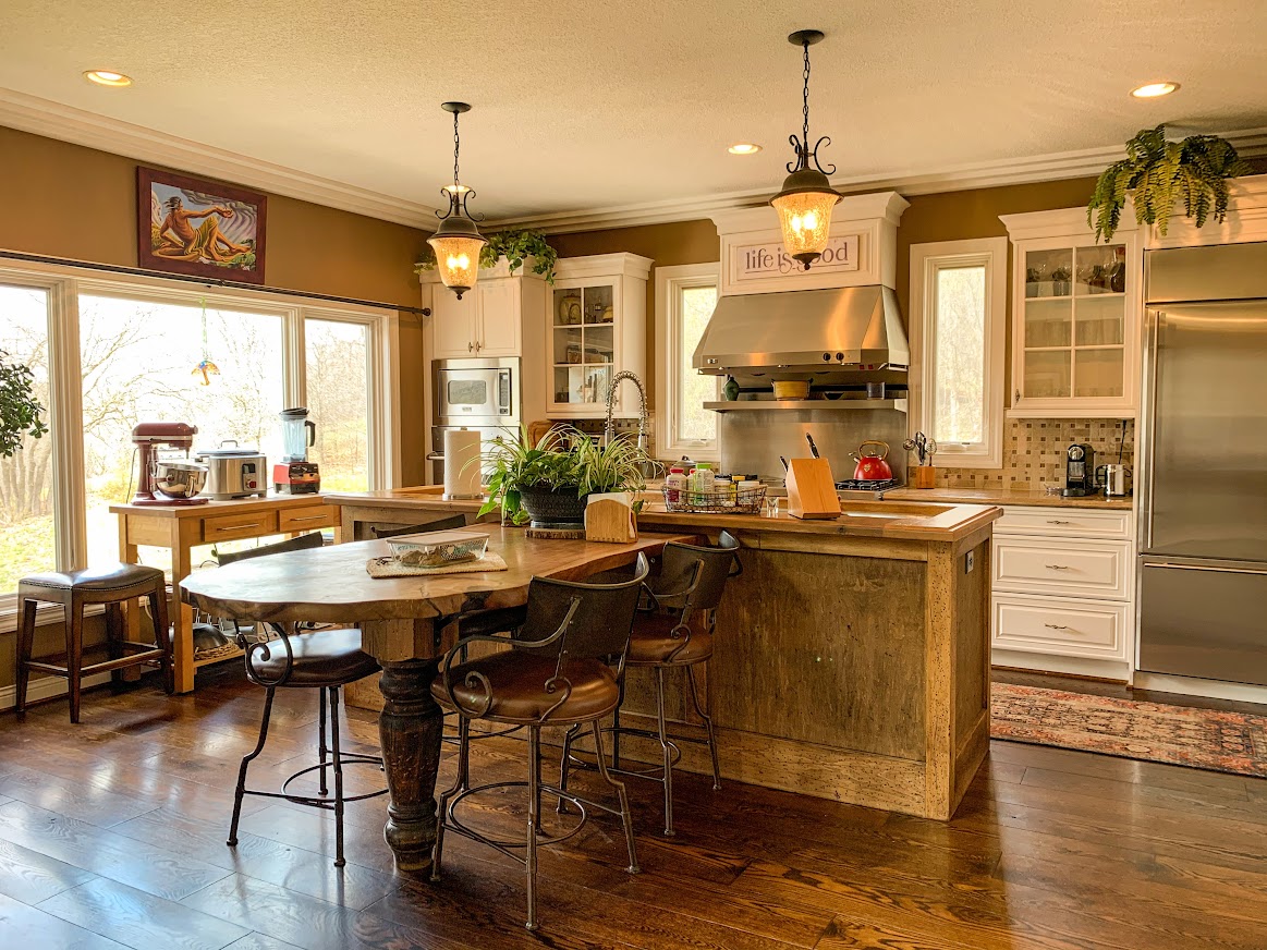 Charming Farmhouse Kitchen Clean in Hudson, WI - View 2