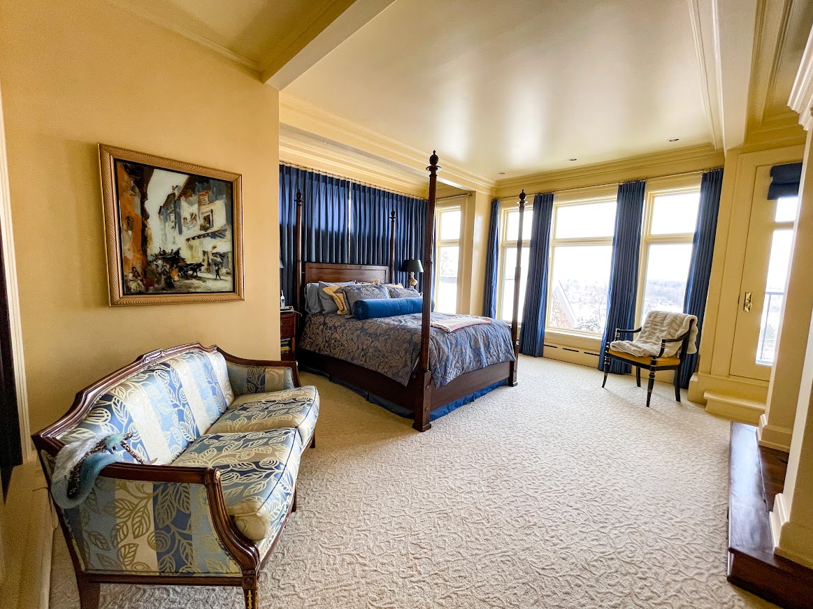 Grand Estate Deep Clean in St. Paul, MN - View 2